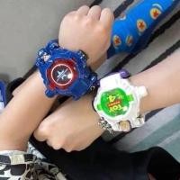 ราคา พร้อมส่ง นาฬิกาหุ่นยนต์แปลงร่าง Super Hero ฉายภาพได้ เท่ๆ นาฬิกาข้อมือเด็กดิจิตอล หุ่นยนต์แปลงร่าง นาฬิกาFrozenฉายแสงได้ (21366634496)