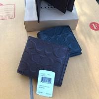 ราคา Coachแท้กระเป๋าเงินชาย พร้อมส่งCoach F75371 ปั้มลายCนูนสีน้ำตาล (1898988990)