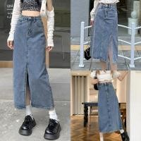 ราคา [ พร้อมส่ง ] กระโปรงยีนส์ผ่าหน้าทรงเอวสูง กระโปรงยีนส์แบบยาว ผ้าไม่ยืด (29363412539)