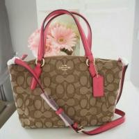 ราคา Coach พัด 13 นิ้ว มือสอง สภาพใหม่ (375927435)