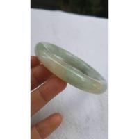 ราคา J385 กำไลหยกน้ำพม่า (ปะหล่น) สีเขียวอ่อน เหลืองแซมมอสเขียว เนื้อวุ้นใส (27167160650)