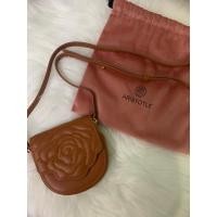 ราคา ARISTOTLE BAG – NANO POCHETTE สี Caramel (Used Like New) (23751366327)