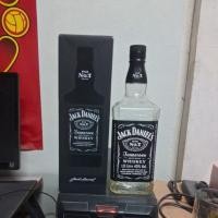ราคา ขวดปล่าว Jack Daniel สีดำ ขนาด1ลิตร (43752575994)