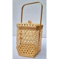 ราคา ชะลอมปิ่นโต ทรงหกเหลี่ยม ย. 7 นิ้ว ก. 7 นิ้ว ส. 8 นิ้ว สานด้วยไม้ไผ่ งาน Handmade สำหรับจัดสังฆทาน/ใส่สิ่งของ (23551153477)