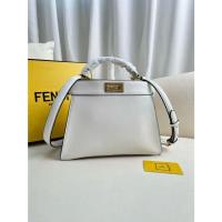 ราคา FENDI Peekaboo ISeeU กระเป๋าถือสะพายไหล่และสะพายข้างหนังแกะขนาดกลาง สีขาว สำหรับผู้หญิง 0229 424 (29683093660)
