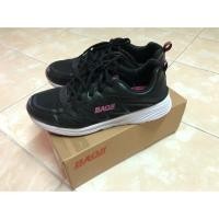 ราคา รองเท้าผ้าใบ Baoji ของแท้มือสอง สภาพดี✨ (7431758431)