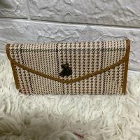 ราคา กระเป๋าสตางค์ Teenie Weenie Vintage กว้าง 7 สูง 4 หนา 0.5 นิ้ว ราคา 200 บาท (27608660028)