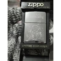 ราคา zippo 250 hard rock cafe Singapore 16th anniversary ผลิตปี 1996 สีเงิน ผิวโครเมี่ยมขัดเงา ลายแบบเลเซอร์ (40461167499)