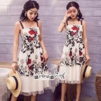 ราคา เสื้อผ้าแฟชั่นสไตล์เกาหลี ชุดเดรสยาว Dress ชุดเดรสสวยเพรียวสุดชิค Size M L สีครีมพร้อมส่ง สวยเหมือนแบบ (1225204599)
