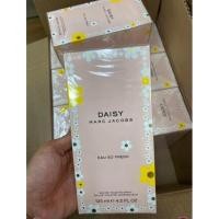 ราคา Marc Jacobs Daisy Eau so Fresh EDT 125ml น้ำหอมมาร์คจาคอป ของแท้ (16485538654)