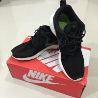 ราคา รองเท้าNike Roshe Run แท้ 100% (2289672048)
