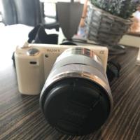 ราคา กล้อง Mirrorless Sony Nex5n สีขาว + เลนส์ 2 ตัว สภาพดี (1421107977)