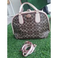 ราคา กระเป๋า COACH ทรงโดม ลาย C มือสองของแท้ 100 % (28487781562)