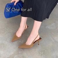 ราคา รองเท้าส้นสูง ทรงหัวแหลม สูง3นิ้ว (มือสอง) (19372217469)