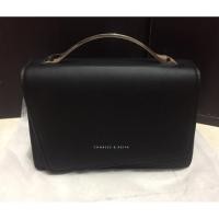 ราคา กระเป๋า Charles & Keith แฟชั่น มือ1 มีสายยาวปรับระดับได้ (7214557908)