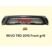 ราคา กระจังหน้า Revo 2015 2016 2017 TRD สีแดง โลโก้ตัวใหญ่ (28606107138)