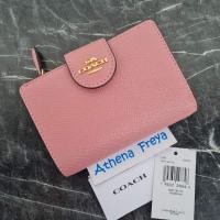 ราคา เหมือนใหม่ กระเป๋าสตางค์ สองพับ กลาง มือสองของแท้Coach 6390 Medium Corner zip Wallet สีชมพู True Pink (14101232329)