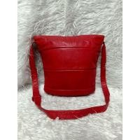 ราคา กระเป๋าหนังแท้100%สีแดงเข้มครอสบอดี้แบรนด์ Enny Made in Italy (รหัส ใย4) (23269280159)