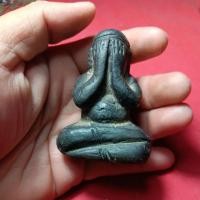 ราคา พระปิดตาเนื้อดินองค์ใหญ่ไม่ทราบที่สูง7ซม.กว้าง5ซม. (43758066807)