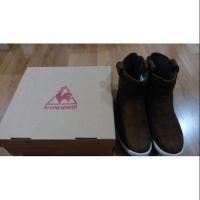 ราคา le coq sportif แท้ 100 % รองเท้าบูทกันฝนกันหิมะ มือสอง สภาพ 98% (892770294)