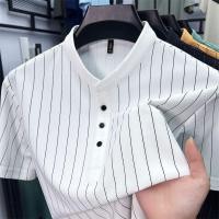 ราคา 2025 เสื้อโปโลฤดูร้อนแฟชั่นอินเทรนด์เสื้อผ้าผู้ชายสลิมฟิตหล่อเวอร์ชั่นเกาหลีหล่อผู้ชายลายเส้นแนวตั้งแขนสั้น (40874198996)