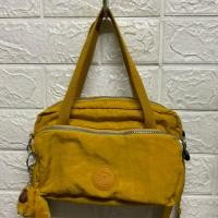 ราคา กระเป๋าสะพาย กระเป๋า Cross Body งาน Brand Kipling กว้าง 9 สูง 6 ก้น 3 นิ้ว ราคา 390 บาท (42508373351)