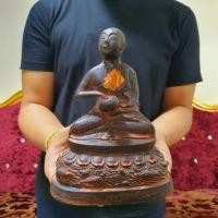 ราคา พระอุปคุต จกบาตรมหาลาภ ประทับบนดอกบัวกลางทะเล สร้างจากหินศิลาแลง มีเสน่ห์มนต์ขลัง(หน้าตัก5นิ้ว สูง19ซม.)หนักมากๆ (10529384334)