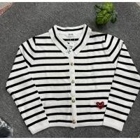 ราคา PLAY/COMME des GARCONS ขายเสื้อไหมพรมกอมลายทางขาวดำของใหม่ผ้านิ่มละลายผิวแนะนำเลยค่า (40172424094)