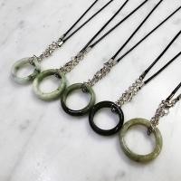 ราคา แหวนหยก แหวนหยกแท้ แหวนหยกพม่านำโชคพร้อมสร้อยคอสายหนังสีดำยาว 45 + 5 CM (22587203975)