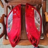 ราคา ไฟท้าย Mazda 2 รุ่น 5 ประตู งานแท้ถอด ขายยกคู่ของแท้ถอด มาสด้า 2 (25967245877)