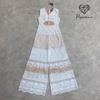 ราคา จั้มสูทขายาวแขนกุดงานฉลุลูกไม้สีขาว (22138759046)