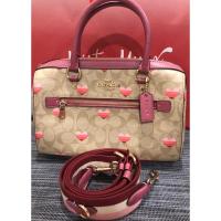 ราคา กระเป๋า COACH new york หนังแท้ทรงหมอน10” ลายหัวใจสายสะพายสปอร์ต อะไหล่ทองสวย ใหม่มือสอง ของแท้100 (23824668882)