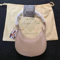 ราคา OUR กระเป๋า x Anissa Aza Alaia Bag Stone (43908055464)