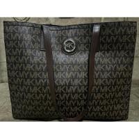 ราคา Michael Kors กระเป๋าช๊อปปิ้งMk หนังแท้ มือสองสภาพดี ใหม่ (28677317004)