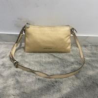 ราคา กระเป๋าสะพายครีมหนังแท้ Preloved จาก anne klein (41205104507)