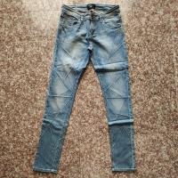 ราคา กางเกงยีนส์ผู้หญิง ยี่ห้อ Mc เอว 29 นิ้ว แท้ของห้าง100% (22142857452)