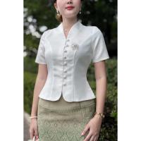 ราคา HM (ขายแยก) ชุดไทย เสื้อคอปีนไหมม่อนสีขาวงา แขนสั้น กระดุมหน้า ใช่งานได้จริง+ผ้าถุงแบบสำเร็จรูปผ้าฝ้ายทอป้ายสำเร็จรูป (41064514337)