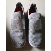 ราคา รองเท้าผ้าใบ FILA slip on สีเทา (5886675025)
