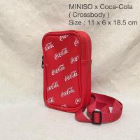 ราคา กระเป๋าสะพาย โค้ก MINISO x Coca-Cola สีแดง (16087482139)