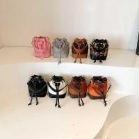 ราคา กระเป๋าถังเล็กสำหรับครอบครัว สไตล์มินิบั๊กเชือกรูด ออกแบบเหมือนลิปสติก ใช้ได้ทั้งพ่อแม่และลูก (24147467116)