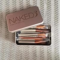 ราคา ชุดแปรงแต่งหน้า NAKED 3 กล่องเหล็กขนาดพกพา (มือสอง) (1165484765)