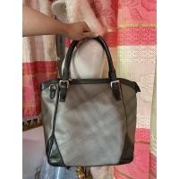 ราคา กระเป๋าแบรนด์Burberry แท้ มือสอง (10145525298)
