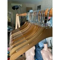 ราคา ไม้แขวนเสื้อ ไม้แท้มือสอง (25630945834)