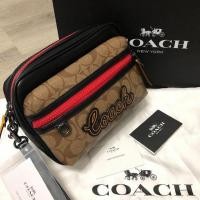 ราคา Coach แท้ ทรงกล่องหมอนวัยรุ่นสีสวยเท่ห์มากๆ สภาพ98% ใหม่มาก อะไหล่เงินรมดำวิ้ง ภายในสะอาดสุดๆ ขอบมุมดี (7202757821)