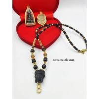 ราคา K051 สร้อยกะลาคั่นหัวช้างไม้งิ้วดำ แต่งแบบจัดเต็ม ปะคำงานทองเลเซอร์ลงยาและปะคตลงยา 1 คู่ ไม้งิ้วดำ 1 คู่ แขวนพระ 2 องค์ (5268114806)
