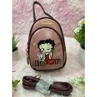 ราคา (พร้อมส่ง)กระเป๋าแบรนด์แท้ Betty Boop ทรงไข่ สีชมพู (8231413438)