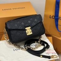 ราคา Louis Vuitton POCHETTE METIS EAST WEST กระเป๋าสะพายมือสอง สีดำนูน cowhide ขนาดเล็ก M46595 (42620306541)