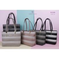 ราคา กระเป๋า SUSEN แท้ 100% จากดูไบ หนัง PU เกรดพรีเมี่ยม จุเยอะมาก ฟรี!! กระเป๋าสตางค์ยาว 1 ใบ ขนาด 12 นิ้ว (991839687)