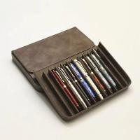 ราคา Retro Crazy Horse Cowhide หนังดินสอ 12 ชิ้น Handmade Magnetic นักเรียนปากกากล่องเก็บเดินทางแบบพกพา (41018993051)