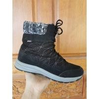 ราคา รองเท้ากันหนาว ลุยหิมะ มือสอง เบอร์ 38 (25563159845)
